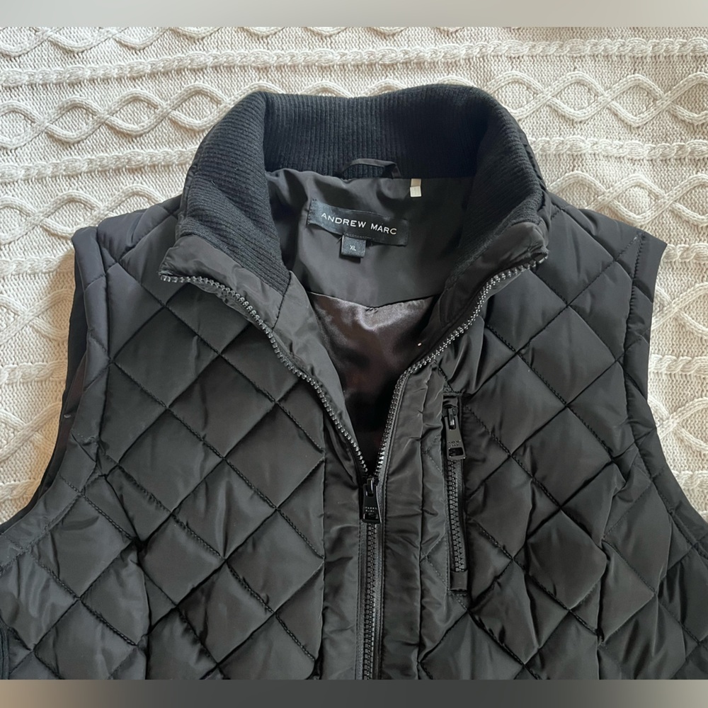Andrew Marc Black Quilted Vest Zipper Closure Women’s Size XL - Picture 3 of 16